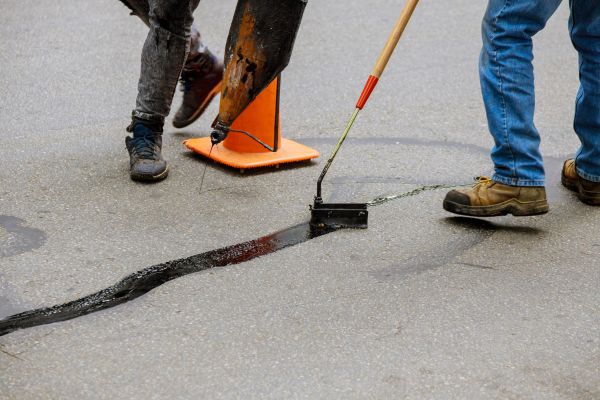 Parking Lot Crack Sealing in Redwood City